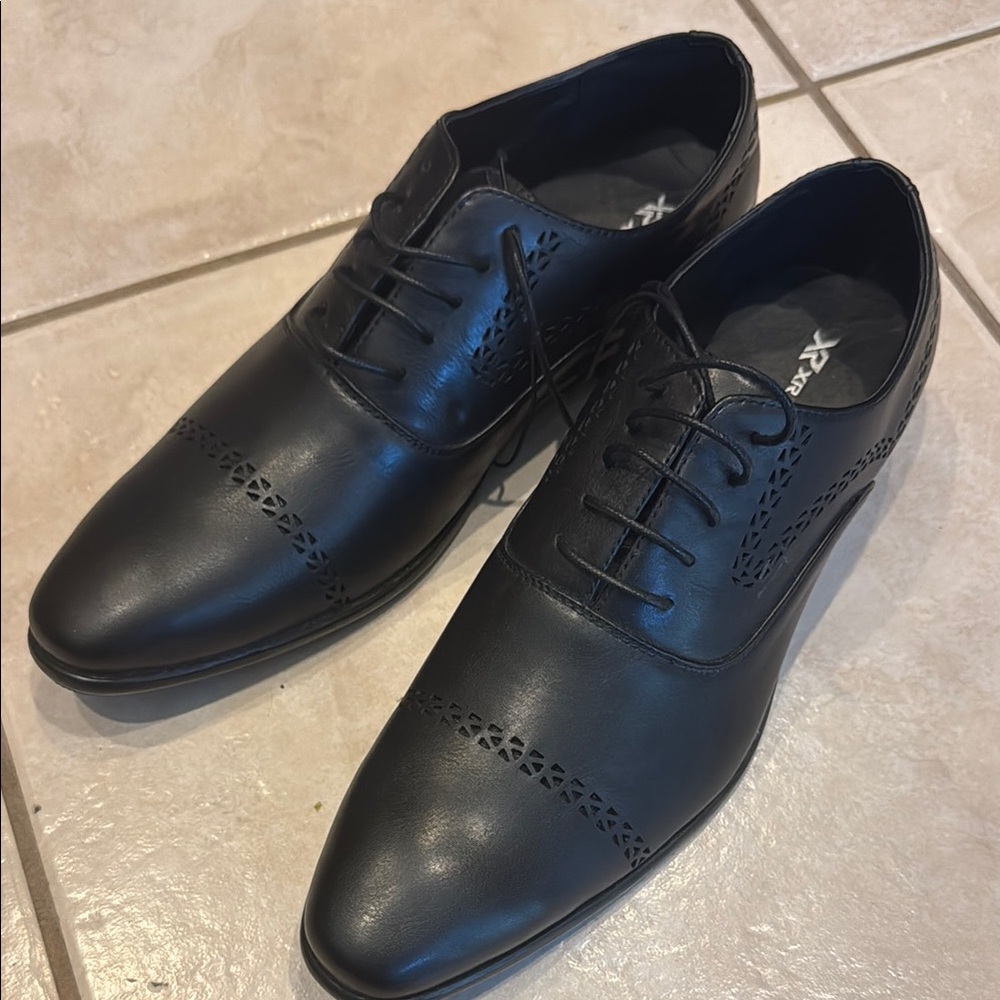 Men's Black Dress Shoes